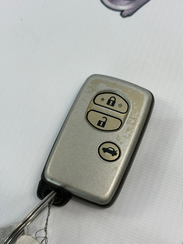 Ключ зажигания Toyota Camry 2008 ACV 40