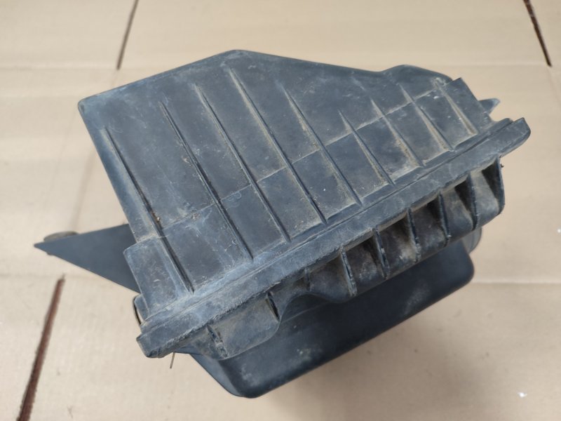 Корпус воздушного фильтра Daewoo Nexia N150