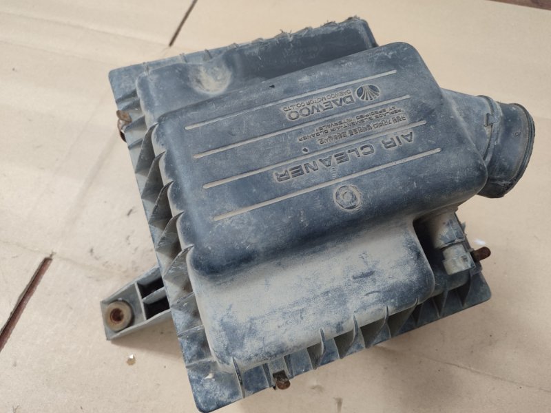 Корпус воздушного фильтра Daewoo Nexia N150