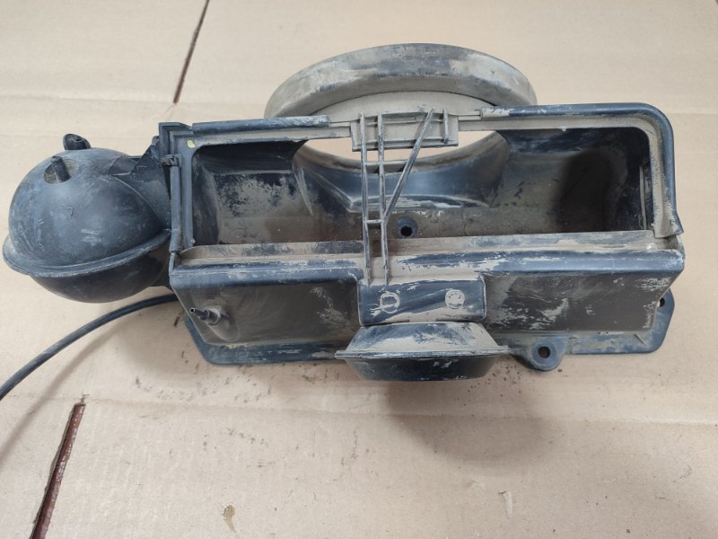 Воздухозаборник Daewoo Nexia N150