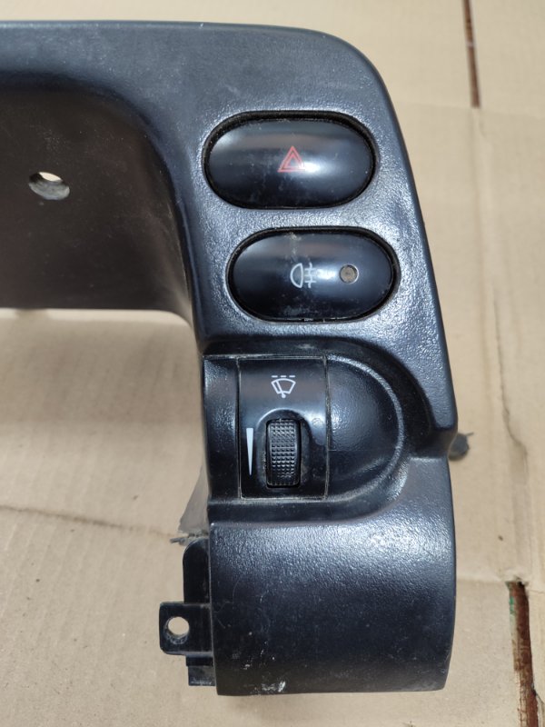 Накладка центральной консоли Daewoo Nexia N150