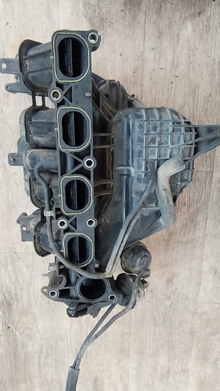 Коллектор впускной Mazda 3 BK