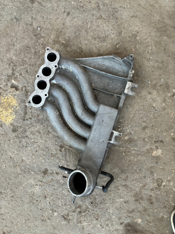 Коллектор впускной Opel Vectra B