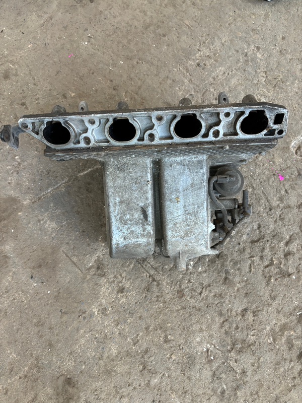 Коллектор впускной Opel Vectra B