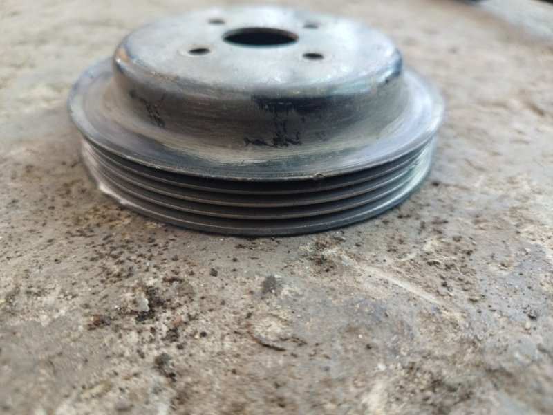 Шкив помпы Mitsubishi Galant 2001 8
