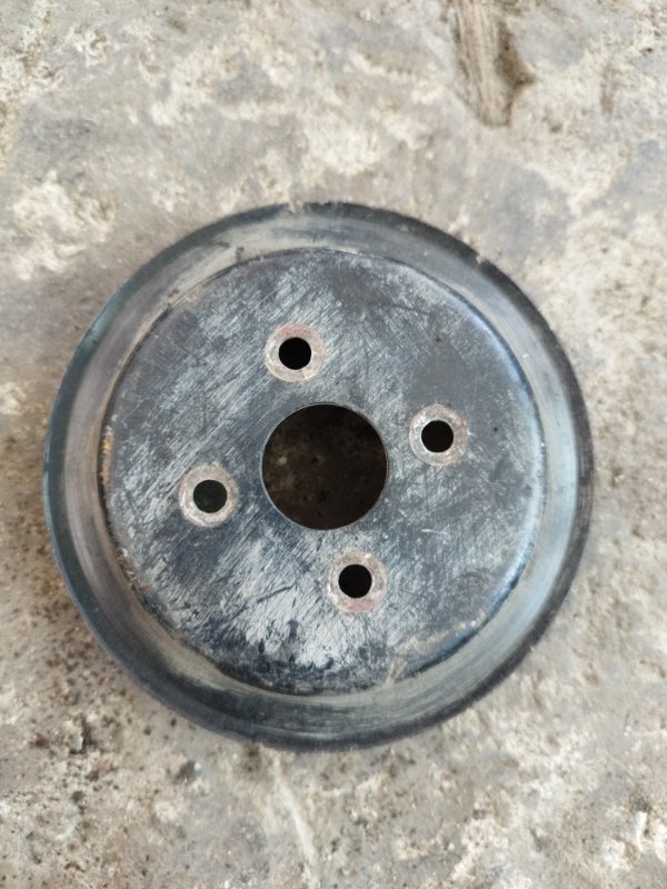 Шкив помпы Mitsubishi Galant 2001 8