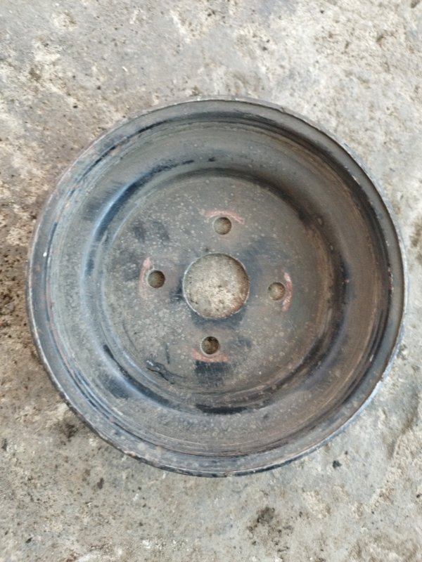 Шкив помпы Mitsubishi Galant 2001 8