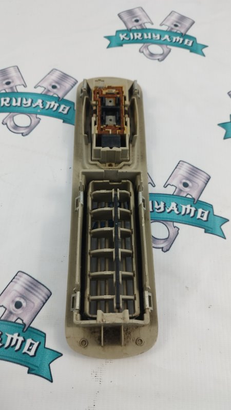 Воздуховод салона Nissan Serena 2006 с25