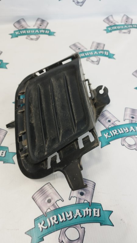 Заглушка ПТФ TOYOTA Aqua NHP10