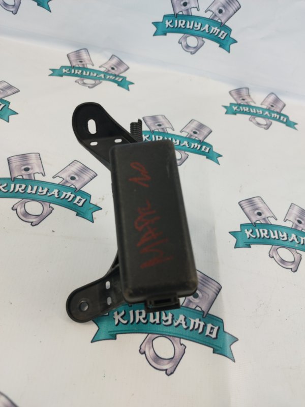 Блок предохранителей toyota Mark X