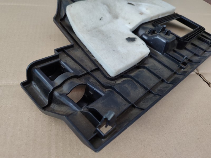 Накладка в салоне Toyota Harrier 2006 2