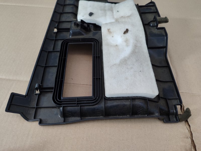Накладка в салоне Toyota Harrier 2006 2