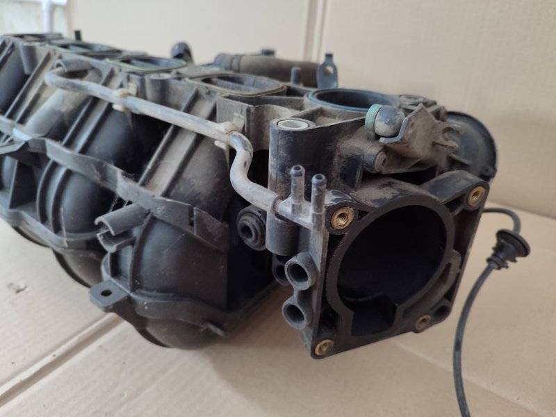Коллектор впускной Ford Mondeo