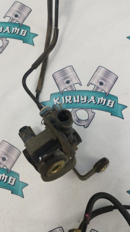 Клапан пневмоподвески Toyota Harrier 2006 2