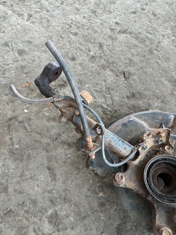 Кулак поворотный Toyota Land Cruiser Prado