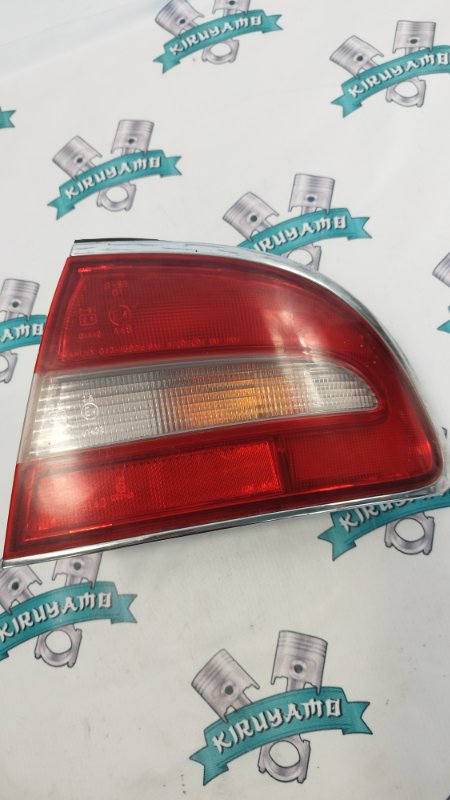 Фонарь заднего хода Mitsubishi Galant