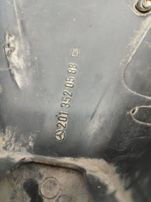 Крепление рычага подвески Mercedes-Benz 190 1992 W201