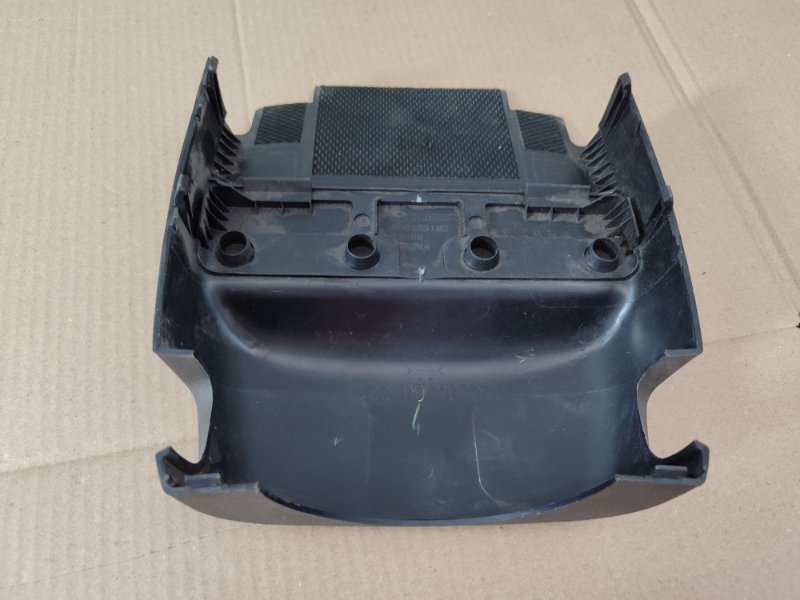 Кожух рулевой колонки Mazda CX-7