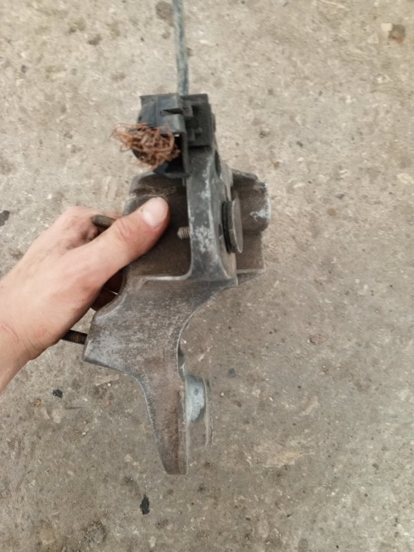 Кронштейн двигателя Audi A4 1998