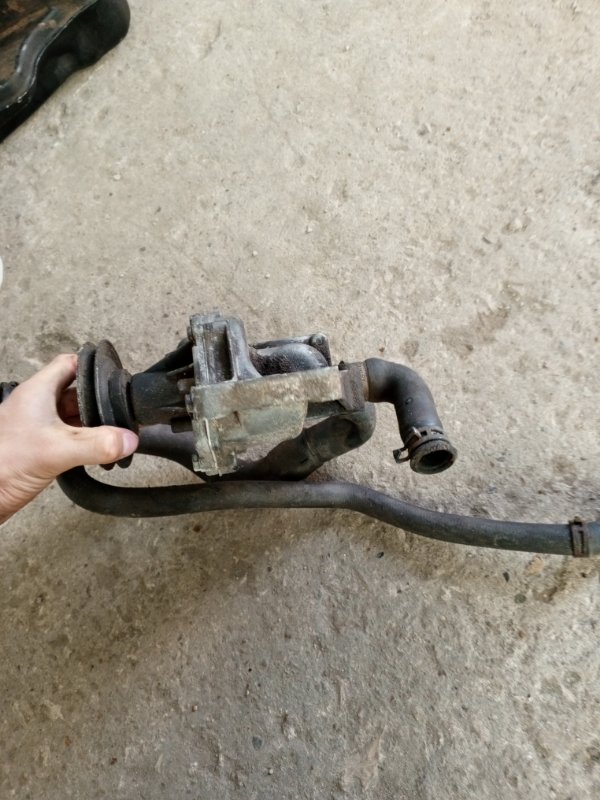 Помпа Volkswagen Passat 1998 B5