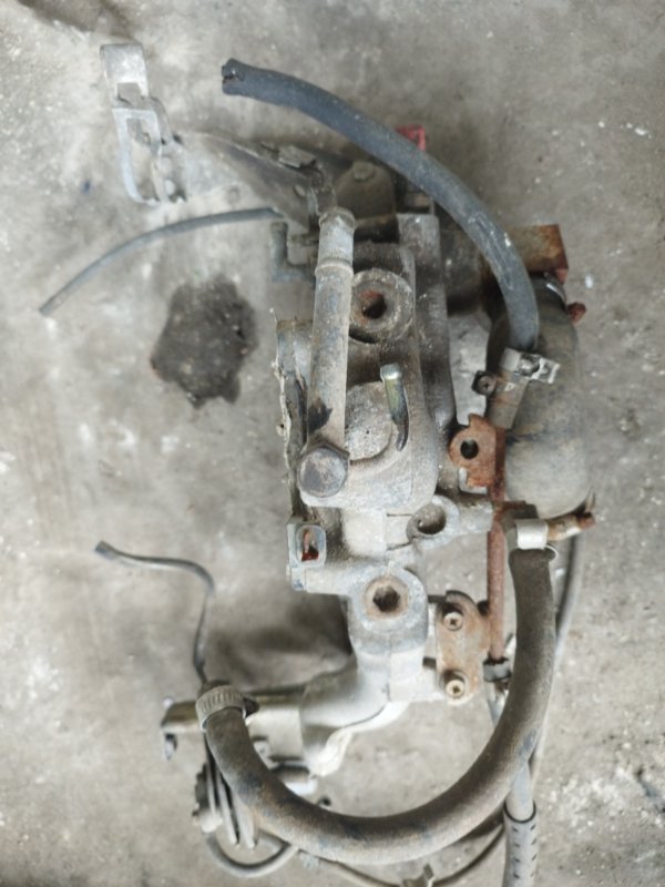 Коллектор впускной Nissan Primera P10