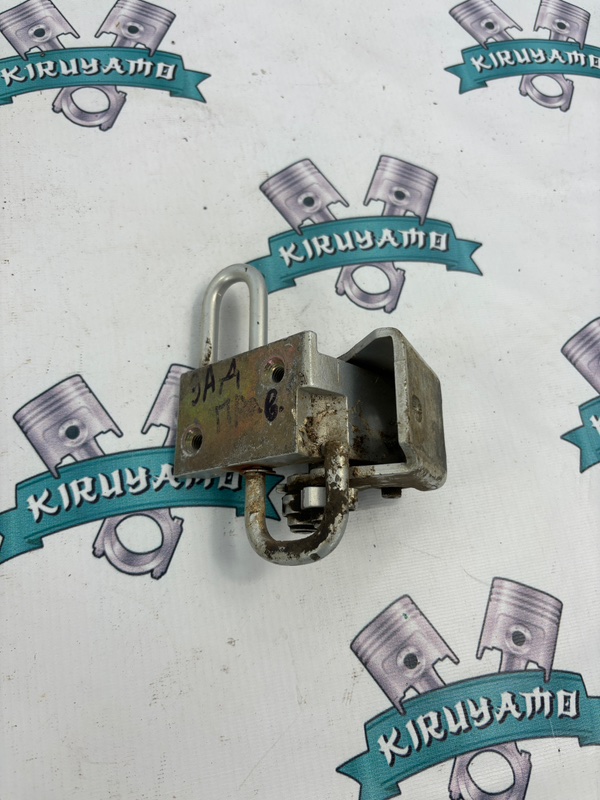 Петля двери Volkswagen Passat 1998 B5