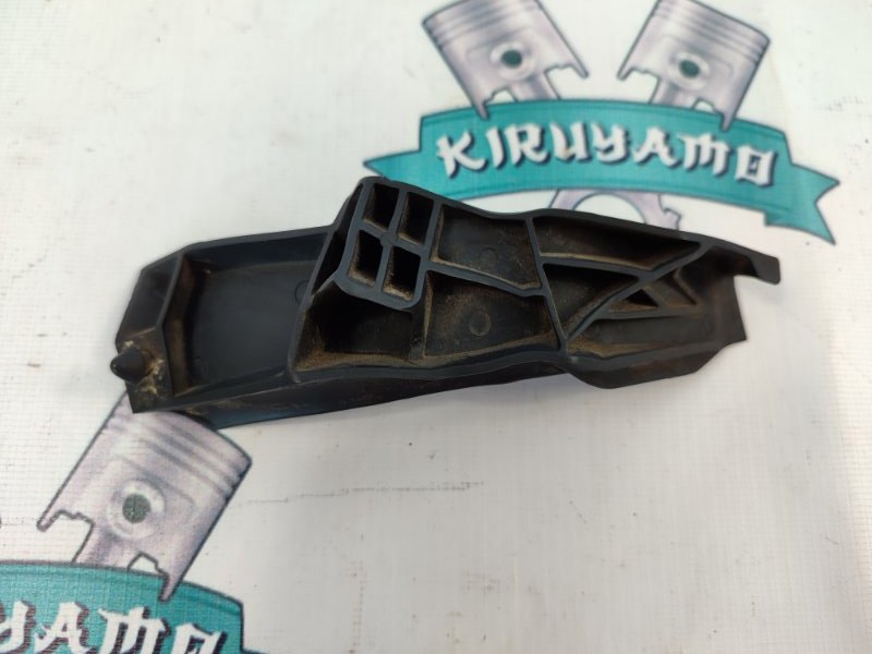 Решетка под лобовое стекло Toyota Camry 2008 ACV 40