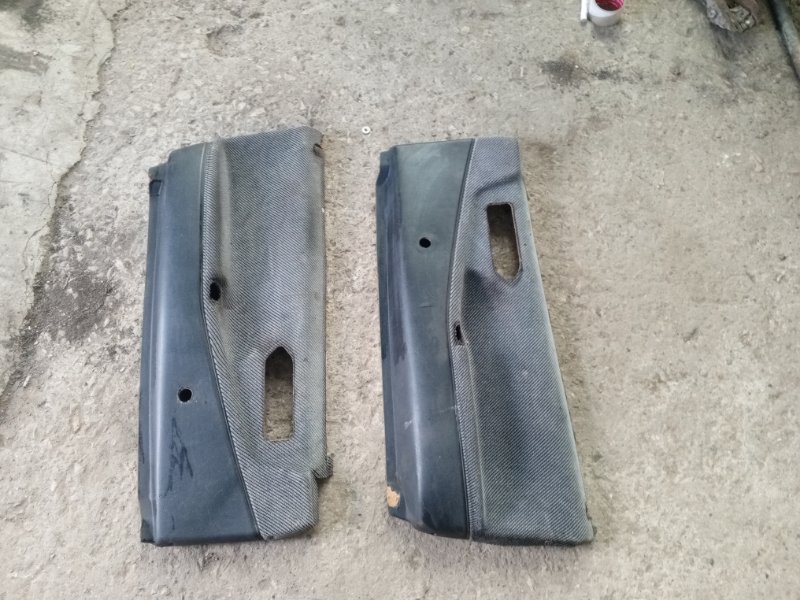 Обшивка боковой двери Volkswagen Passat B3