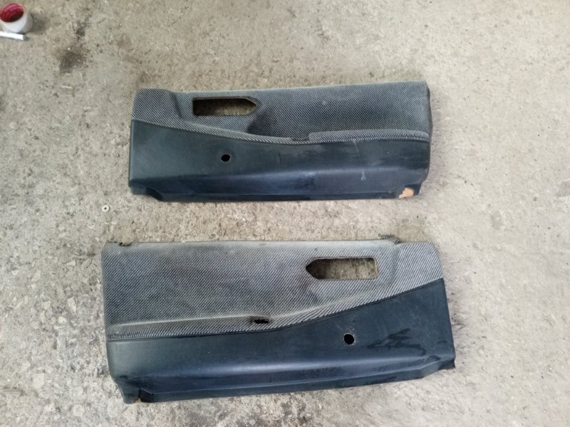 Обшивка боковой двери Volkswagen Passat B3