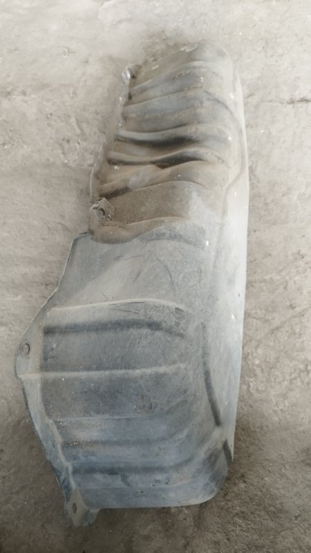 Защита топливного бака Nissan Serena C23
