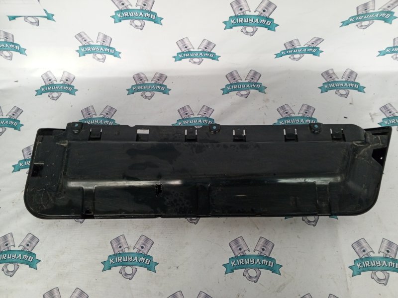 Обшивка боковой двери Volkswagen Passat B3