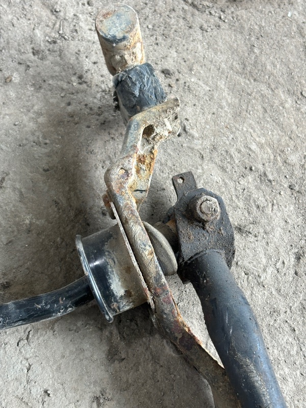 Кулиса МКПП Nissan Primera P10