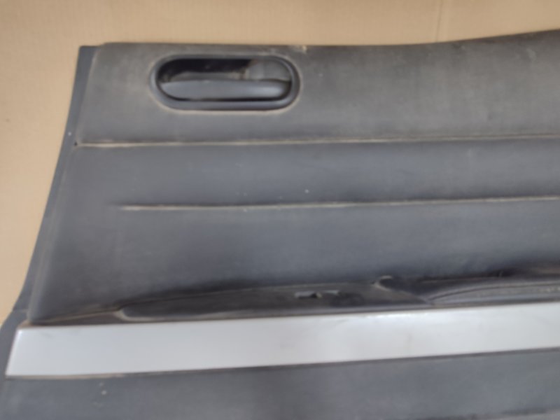 Обшивка боковой двери Mazda CX-7