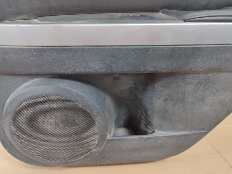 Обшивка боковой двери Mazda CX-7