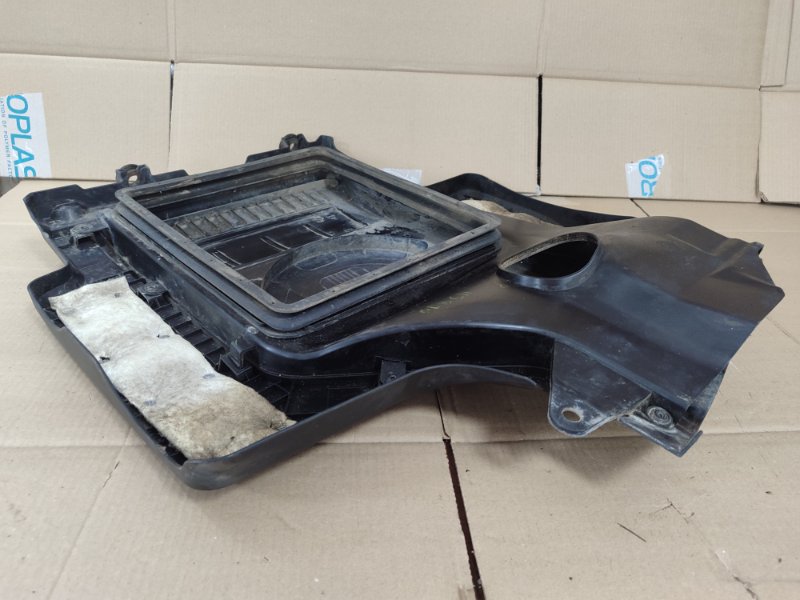 Декоративная крышка двигателя Mazda CX-7