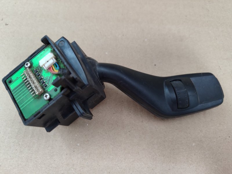 Подрулевой переключатель дворников