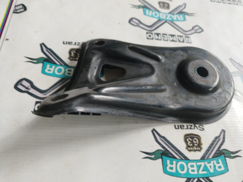 Крепление балки подвески Toyota Camry 2008 ACV 40