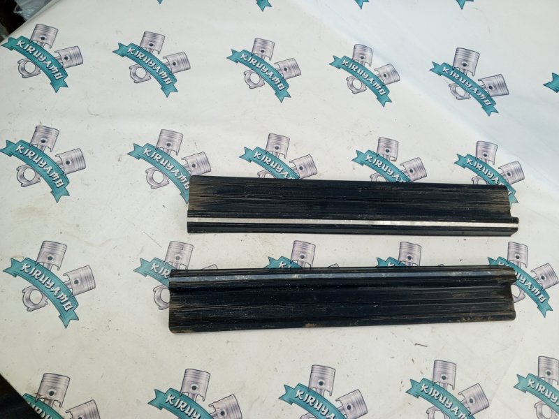 Накладка на порог салона Mercedes-Benz w123 1984
