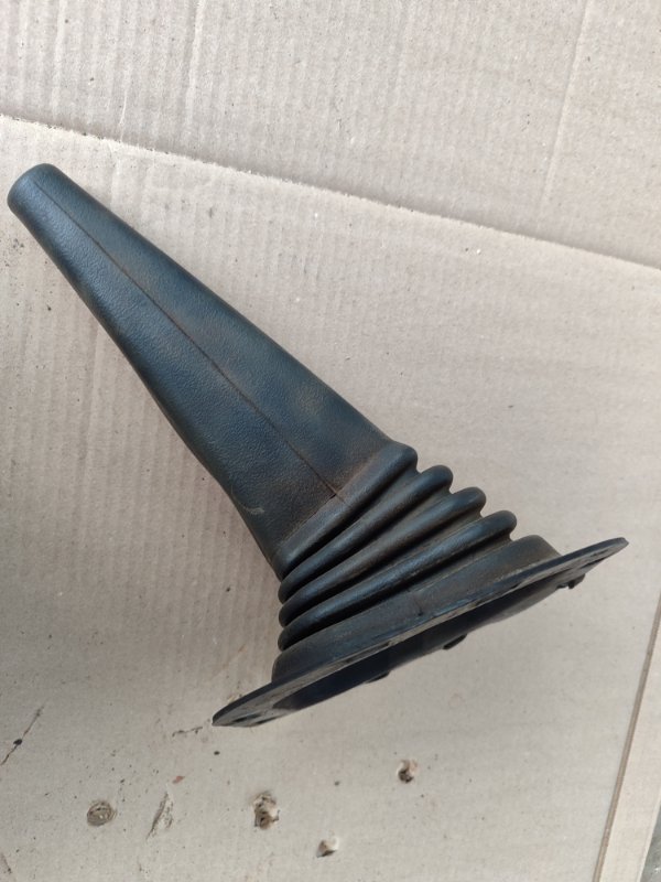 Кожух ручки КПП газ 3110 2002 газ3110