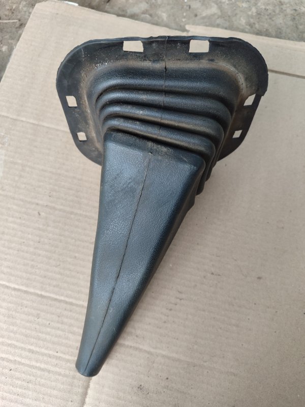 Кожух ручки КПП газ 3110 2002 газ3110