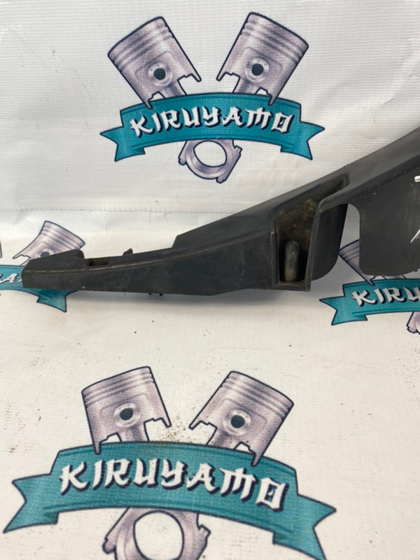 Накладка замка капота Toyota Harrier 2006 2