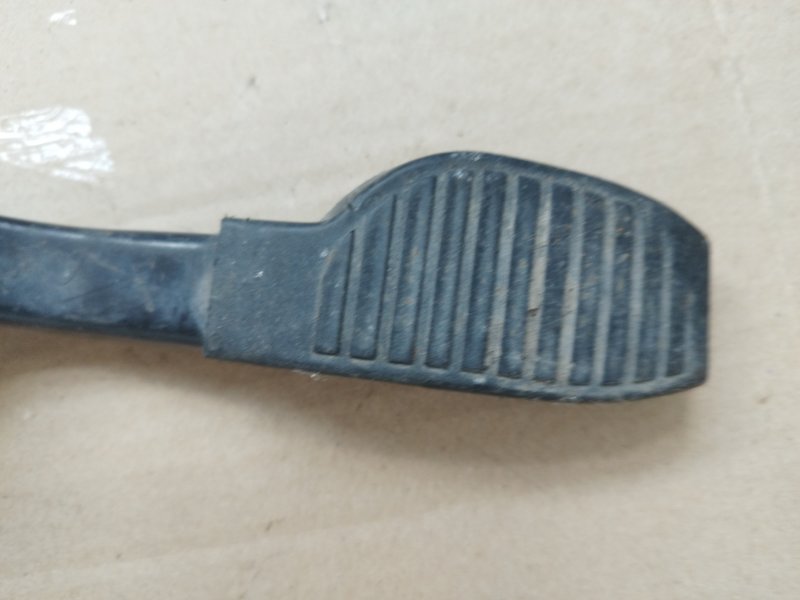Педаль газа Ford Sierra