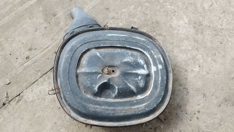 Корпус воздушного фильтра Mercedes-Benz 190 1992 W201