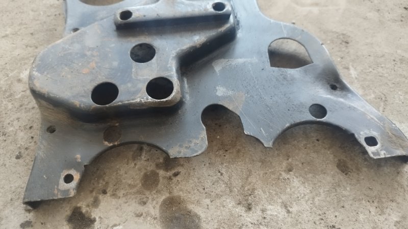 Защита приводного ремня Volkswagen Passat B3