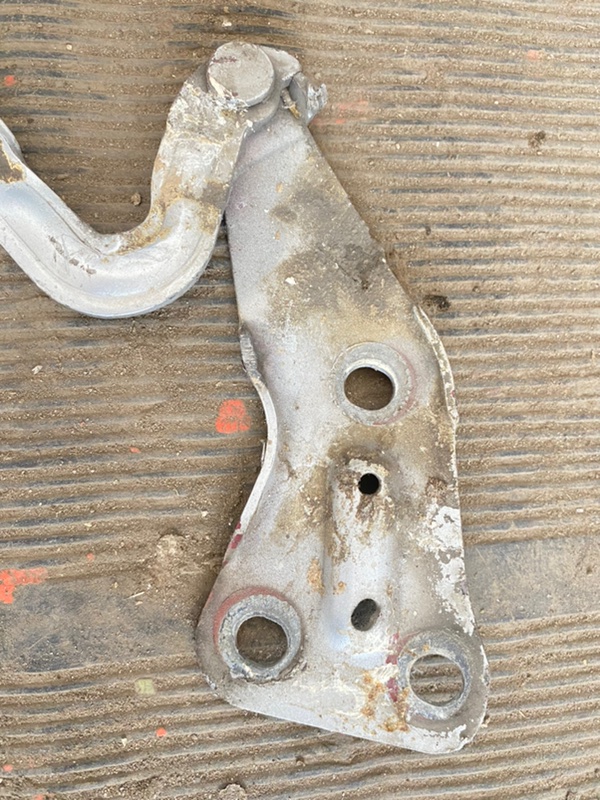 Петля капота Opel Astra 1998 G