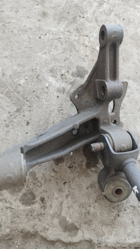 Кулак поворотный Toyota Camry ACV 40