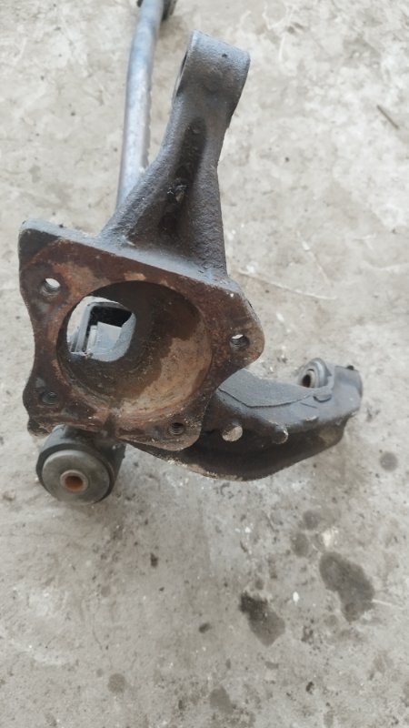 Кулак поворотный Toyota Camry ACV 40