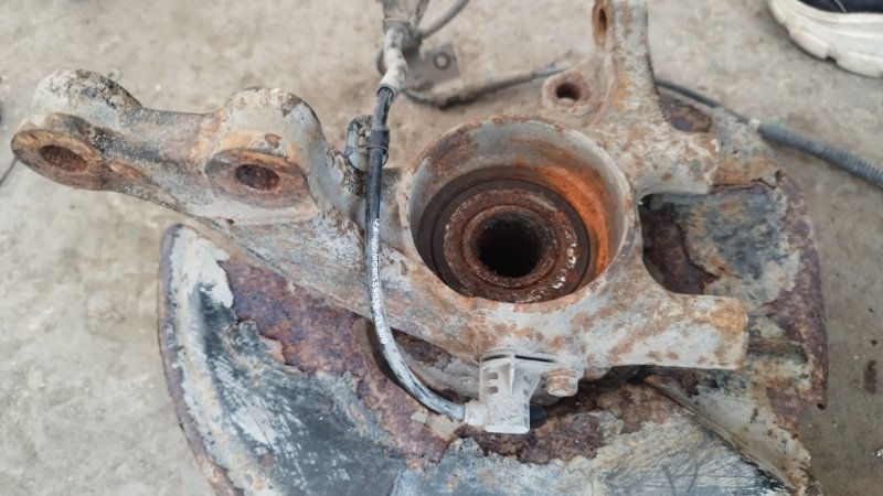 Кулак поворотный Hyundai Elantra 2008 xd