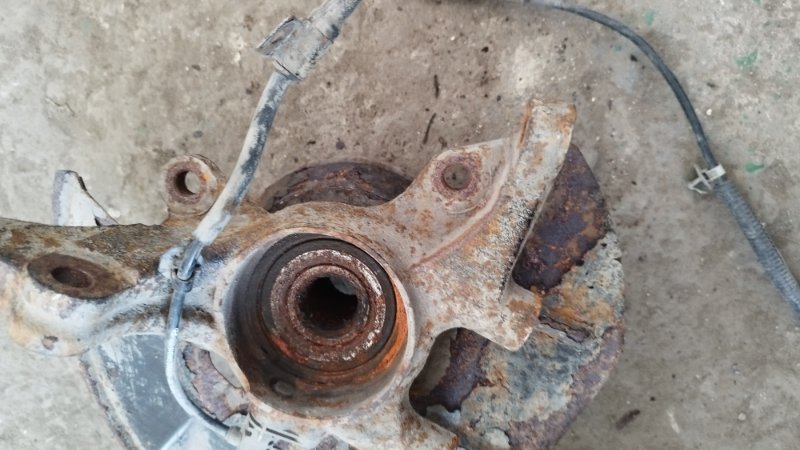 Кулак поворотный Hyundai Elantra 2008 xd