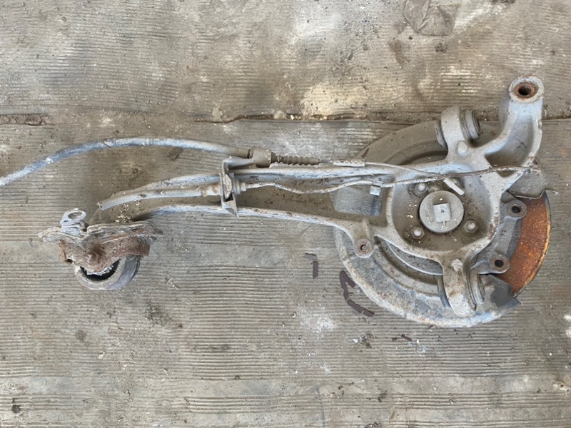 Кулак поворотный Opel Vectra B